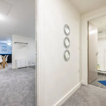 Navy Diamond In Bradford!