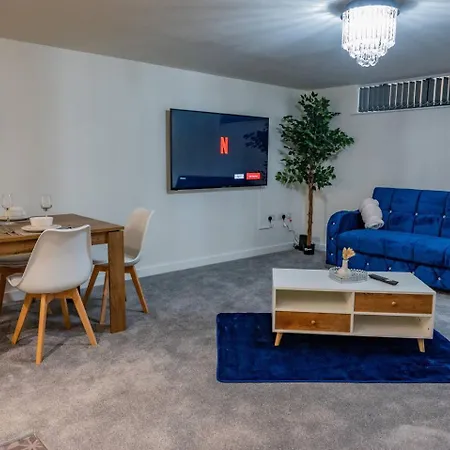 Appartement Navy Diamond In Bradford!